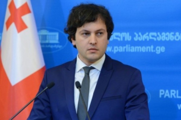 მსჯელობა შედგა და საკონსტიტუციო ცვლილებების თითოეულ მუხლთან დაკავშირებით მმართველი გუნდი საკუთარ პოზიციას დააფიქსირებს