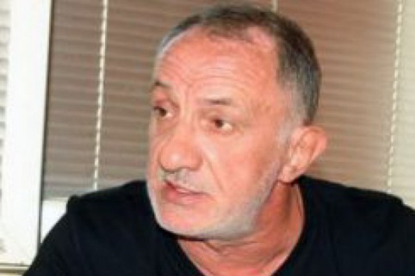 გოგა ხაინდრავა პრეზიდენტს 