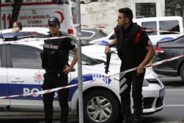 თურქეთის სხვადასხვა ქალაქში გამართულ საპროტესტო აქციებზე პოლიციამ სულ მცირე 49 ადამიანი დააკავა