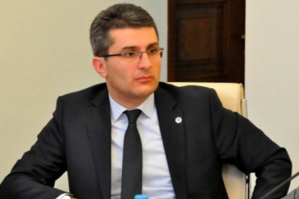 მამუკა მდინარაძე: პრეზიდენტის ჩართვა საყოველთაო-სახალხო განხილვაში, არის კარგი შეთავაზება