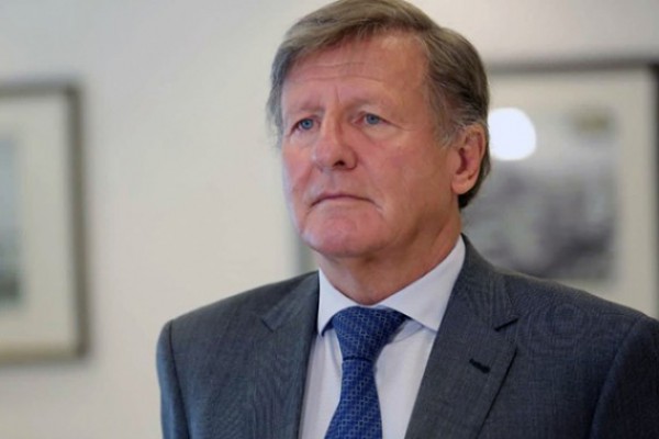 თქვენ, რა თქმა უნდა, გაქვთ თქვენი ევროპული თავგადასავალი, მე კი მაქვს ჩემი ქართული თავგადასავალი