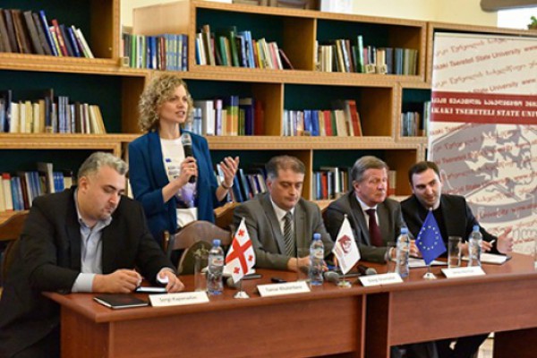 ევროპის დღის აღსანიშნავად თამარ ხულორდავა სტუდენტებს შეხვდა