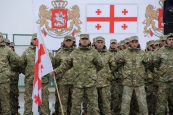 NDI - გამოკითხულთა ნაწილი მიიჩნევს, რომ საქართველოში სამხედრო სამსახური სავალდებულო კაცებთან ერთად ქალებისთვისაც უნდა იყოს