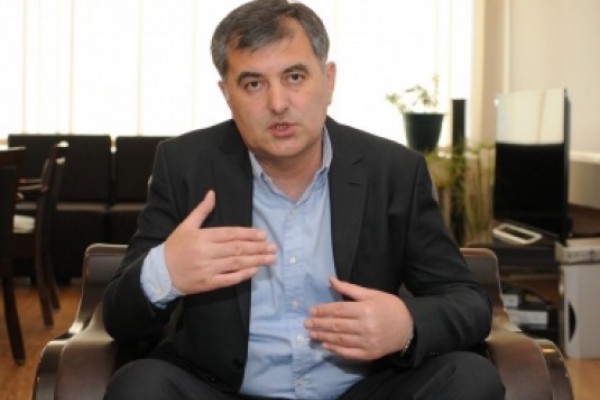 სანამ დემირელის კოლეჯის მენეჯერისთვის ლტოლვილის სტატუსის მინიჭების საკითხის განხილვა მიმდინარეობს, ექსტრადირება ვერ მოხდება