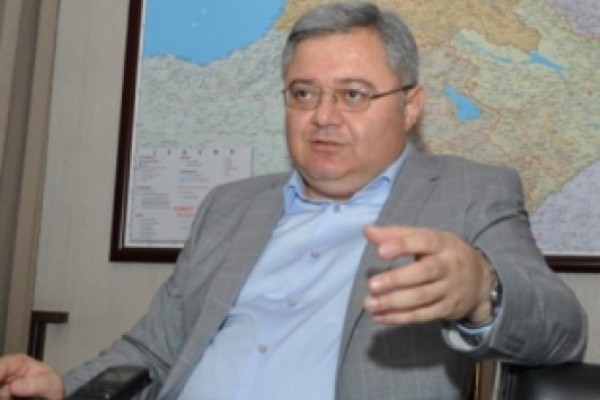 საკმარისია უმრავლესობის წევრის სავარძელში ჩაჯდომა და ყველა მაჟორიტარული სისტემის მომხრე ხდება, საკმარისია ამ სავარძლიდან ადგომა და ყველა მისი წინააღმდეგია