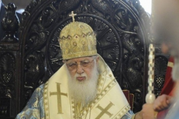 პატრიარქი დეკანოზ გიორგი მამალაძის ოჯახს დღეს შეხვდება