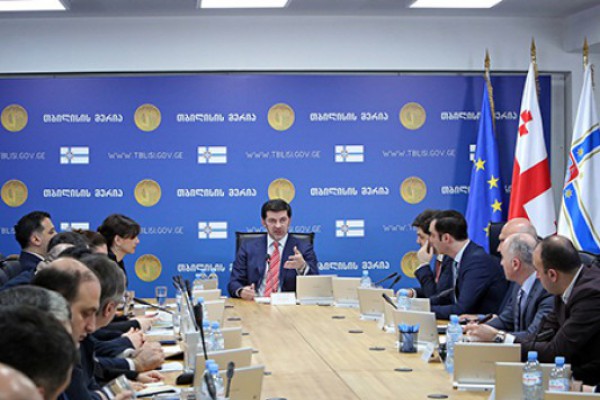 მარიამ ჯაში, გენადი მარგველაშვილი და სიმონ ნოზაძე ზურაბ ჟვანიას სახელობის სახელმწიფო ადმინისტრირების სკოლას ესტუმრნენ