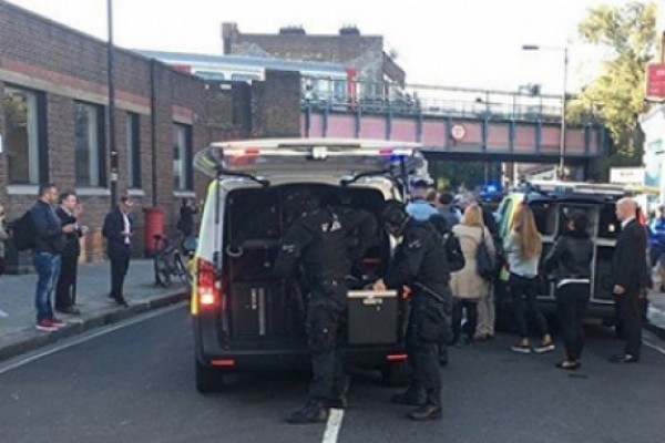 ლონდონის პოლიციამ მეტროში მომხდარ აფეთქებას ტერორისტული აქტი უწოდა