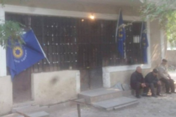 ყიზილაჯლოს მცხოვრებლების ინფორმაციით, „ქართული ოცნების“ შტაბის წევრებზე თავდასხმა „კალაშნიკოვით“ შეიარაღებულმა ორმა პირმა განახორციელა