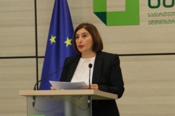 თამარ ჟვანია ამომრჩევლებს და საარჩევნო უბანზე მყოფ უფლებამოსილ პირებს მოუწოდებს, არ გამოცხადდნენ პოლიტიკური სუბიექტების სარეკლამო ატრიბუტიკით