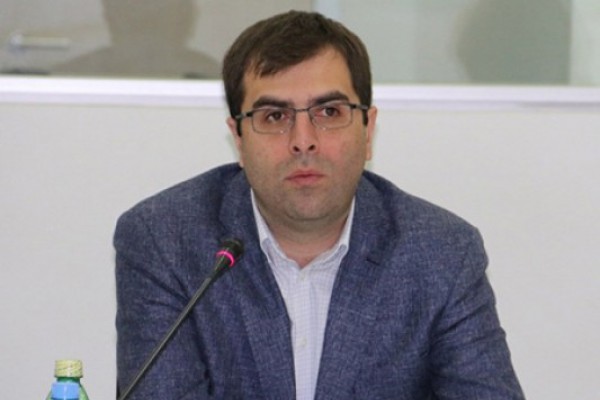 ნუცუბიძეზე მომხდარ შემთხვევასთან დაკავშირებით სამხრე კამერების ჩანაწერები არსებობს და იმის თქმა, რომ ჩანაწერი არ არის, ტყუილია