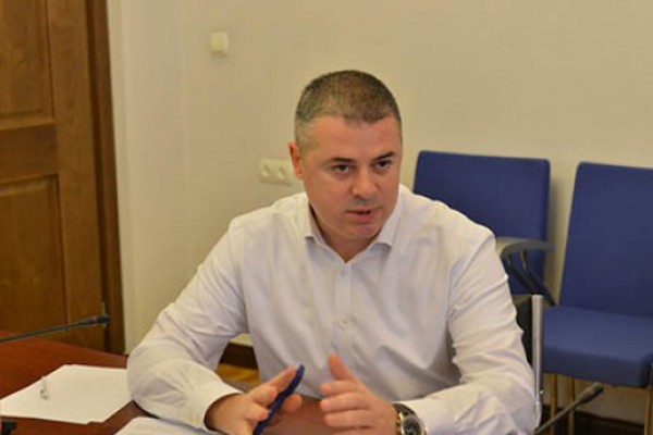 პარლამენტში ვეტერინარიის ინტეგრირებული სამაგისტრო პროგრამის შემოღებასთან დაკავშირებით მსჯელობა გაიმართა