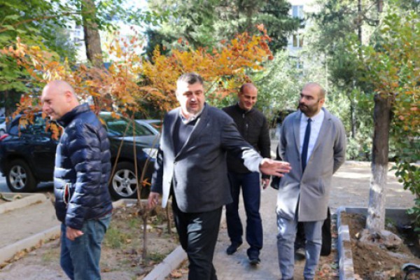 ყაზბეგის გამზირზე სკვერი მოეწყობა