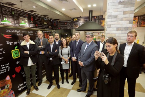გიორგი ჩერქეზიშვილი „გაზელ ფაინანსის” მიერ ინვესტირებული ობიექტის  გახსნას დაესწრო
