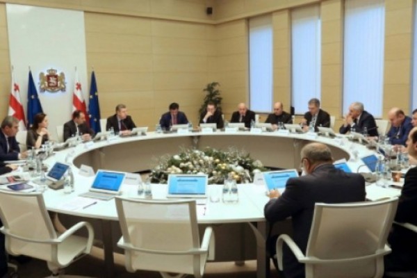 მინისტრთა კაბინეტს, სავარაუდოდ, გიორგი მღებრიშვილი, ალექსანდრე ჯეჯელავა, კახა კახიშვილი, ილია ელოშვილი, ტარიელ ხეჩიკაშვილი, გიგლა აგულაშვილი და ვიქტორ დოლიძე დაემშვიდობებიან