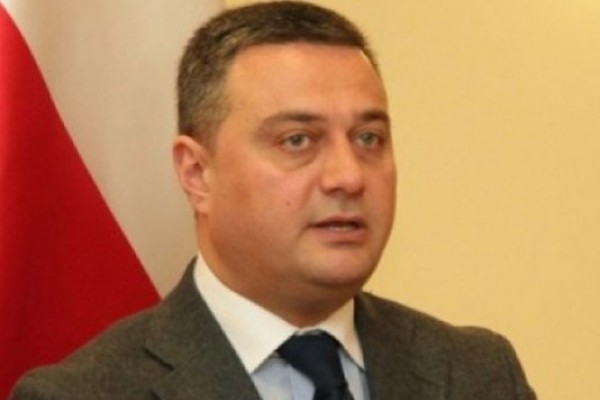 ვიქტორ დოლიძე და კახა კახიშვილი მინისტრის პოსტებს შეინარჩუნებენ