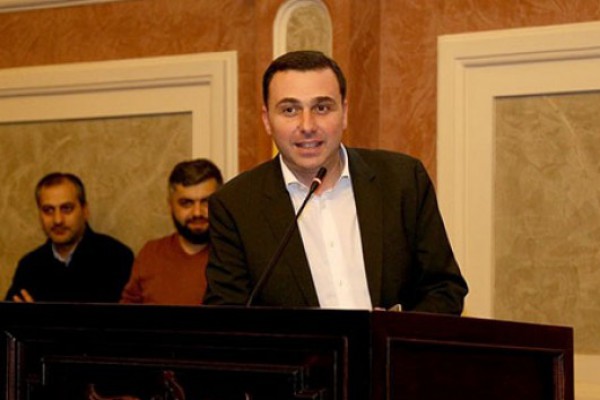 საკრებულოს მეექვსე მოწვევის წევრებმა დედაქალაქის წარმომადგენლობითი ორგანოს თავმჯდომარედ გიორგი ტყემალაძე აირჩიეს