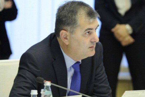 ბიუროკრატიული ხარჯების შემცირებაზე როცა ვლაპარაკობთ, ძალიან დიდ ციფრებზე არ უნდა ვიფიქროთ