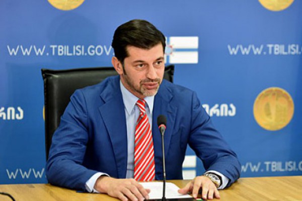კახა კალაძე საკრებულოს ოპოზიციურ ჯგუფებთან შეხვედრის მზადყოფნას გამოთქვამს