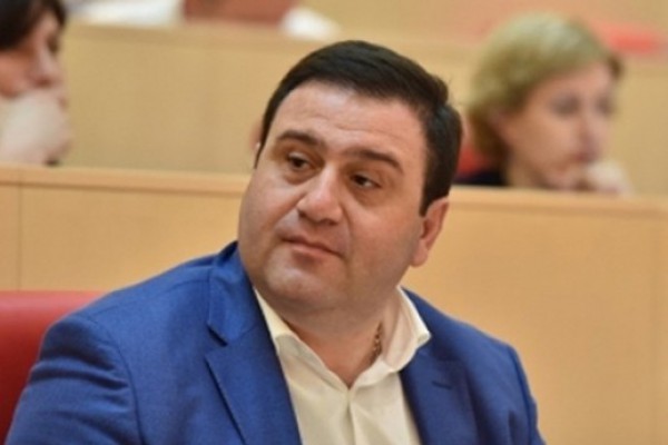 დიდი მნიშვნელობა აქვს კომერციული არხებისთვის სარეკლამო ბაზარზე თანაბარ უფლებებს, რათა დამოუკიდებელმა მედიამ შეძლოს, იარსებოს და შესაბამისად გააკეთოს ობიექტური გადაცემები