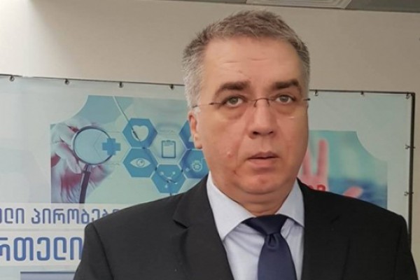 შეგვეძლო შეგვეჩერებინა იმ ვაქცინის გამოყენება, სანამ ახალი არ შემოვიდოდა, თუმცა ეს ფატალურ შედეგამდე მივიდოდა