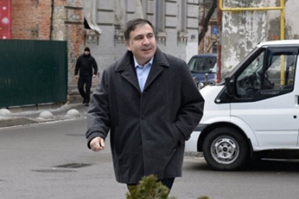 ლაშა ნაცვლიშვილი: „მართლა თვითმკვლელი ხომ არ არის, მიშა შეიწყალოს და ისე გავიდეს არჩევნებში?