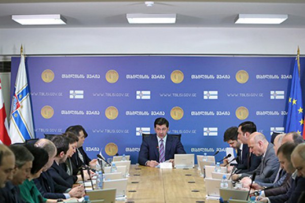 კახა კალაძემ მერიისა და გამგეობების წარმომადგენლებს სთხოვა, ინფრასტრუქტურული პროექტების ხარისხის კონტროლზე მაქსიმალური ყურადღება გაამახვილონ