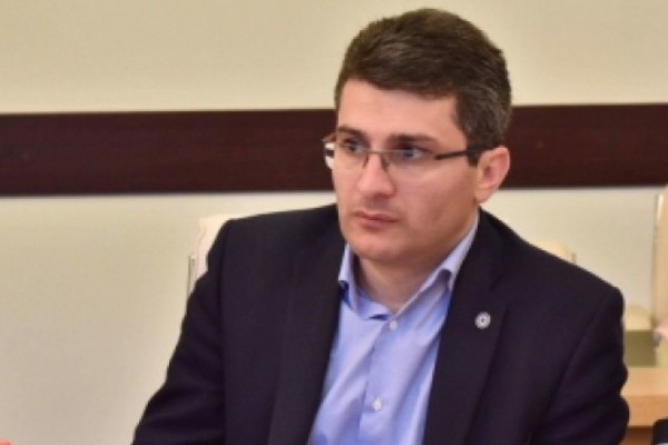 კარგია, რომ სამშენებლო ბაზარი სწრაფი ტემპით ვითარდება, თუმცა უმნიშვნელოვანესია სამუშაო ადგილები საფრთხეს არ უქმნიდეს მოქალაქეების სიცოცხლეს