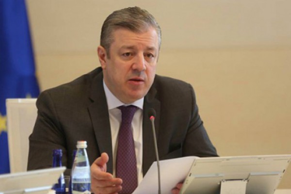 მოვისმინე უამრავი აბსურდული შეფასება იმ განცხადებისა, რომელიც მე გავაკეთე - ჩვენ პატრიოტიზმის საზომად ჩვენი განცხადებების სიმწვავე ვაქციეთ, რაც დამაზიანებელია