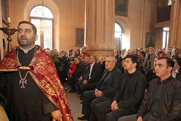 კახა კალაძემ თბილისში მცხოვრებ სომხებს აღდგომის დღესასწაული მიულოცა