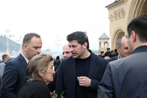თბილისის მერმა მართლმადიდებელ ქრისტიანებს ბზობის დღესასწაული მიულოცა