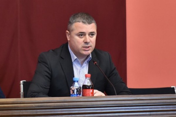 თუ უცხო ქვეყნის მოქალაქეები არ აითვისებენ მათ საკუთრებაში არსებულ სასოფლო-სამეურნეო მიწებს, არ გამოვრიცხავთ, დავავალდებულოთ, რომ გაასხვისონ
