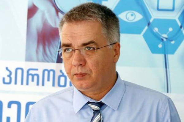 ურთიერთმოლაპარაკებით საჭიროდ ჩავთვალეთ, რომ ამ ეტაპზე უმჯობესი იქნებოდა თუ სოციალური მომსახურების სააგენტოს ახალი ხელმძღვანელი ეყოლებოდა