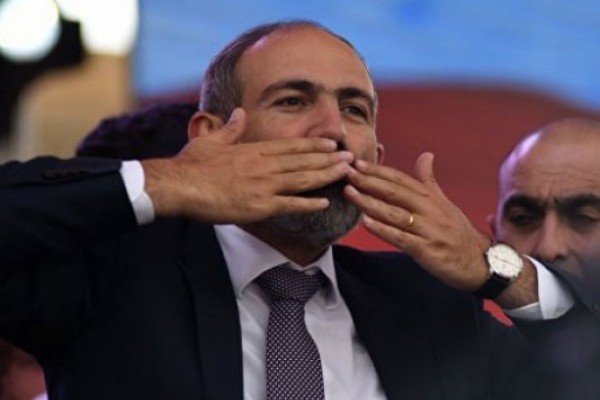 ნიკოლ ფაშინიანის მიერ ყარაბაღზე გაკეთებული განცხადებები აზერბაიჯანს კითხვებს უჩენს