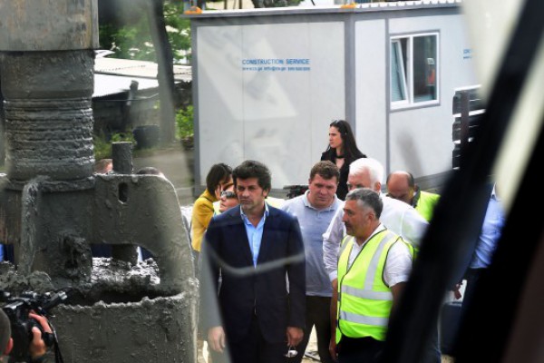 სარაჯიშვილის გამზირზე გზისა და ხიდების რეაბილიტაცია-რეკონსტრუქციის სამუშაოები მიმდინარეობს