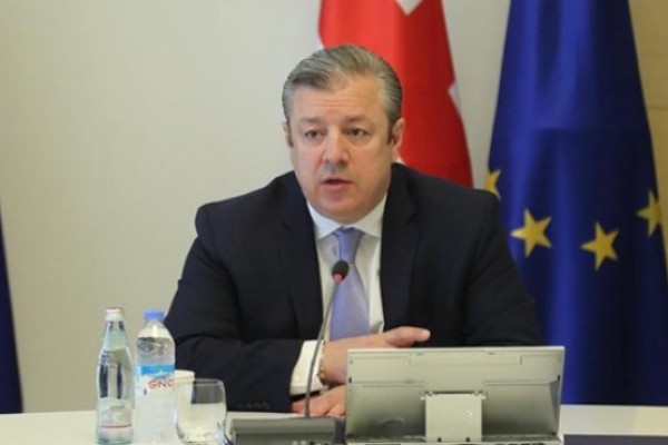 სომხური მხარის ინიციატივით, გიორგი კვირიკაშვილსა და ნიკოლ ფაშინიანს შორის სატელეფონო საუბარი შედგა