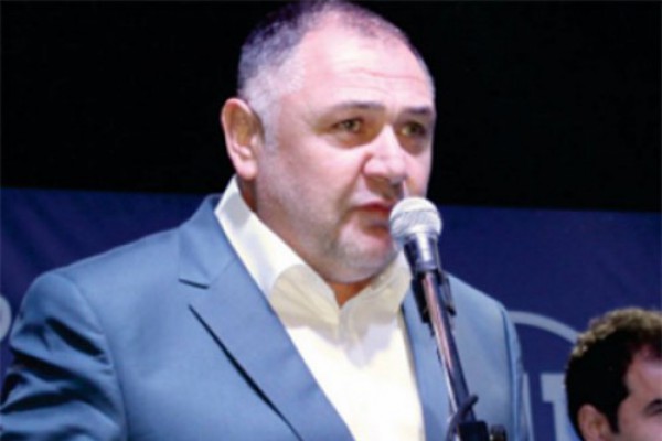 ჩემთვის გაუგებარია, მაინცდამაინც ვაკის პარკში რატომ უნდა მოგინდეს სასტუმროს აშენება