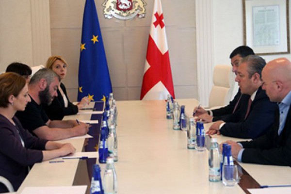 შევდივარ თქვენს მდგომარეობაში და ეს ჩემთვის ისეთივე ტრაგედიაა, როგორც ნებისმიერი ადამიანისთვის, ვინც თქვენი ოჯახების უბედურებას უყურებს