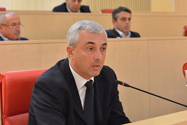 ხორავას ქუჩაზე მომხდარი მკვლელობის საქმესთან მიმართებაში კითხვები ძალიან ბევრია