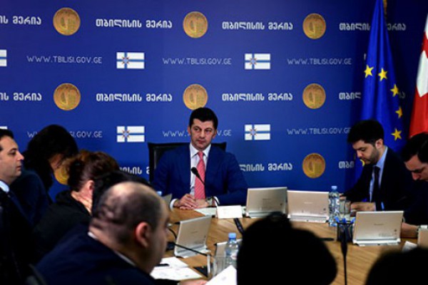კახა კალაძე: ჭრილობებს დრო ნამდვილად ვერ აშუშებს, უბრალოდ ვეჩვევით ამ ჭრილობებით ცხოვრებას