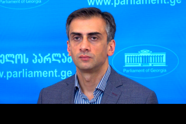 მთავრობის შემადგენლობაში ფინანსთა, ეკონომიკისა და საგარეო საქმეთა მინისტრები შეიცვლებიან