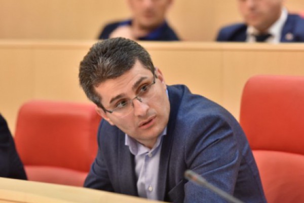 ნიკანორ მელიამ ილაპარაკა რაღაცები, მიედო-მოედო და შეეცადა, რომ საზოგადოებას გამოეტანა დასკვნა, თითქოს მამუკა ბახტაძემ აუდიტის სამსახური „საქართველოს რკინიგზაში“ არ შეუშვა