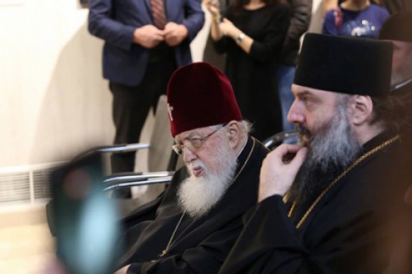 მიტროპოლიტ შიოს პატრიარქის მოსაყდრის თანამდებობიდან გადაყენების საკითხი არ განიხილება
