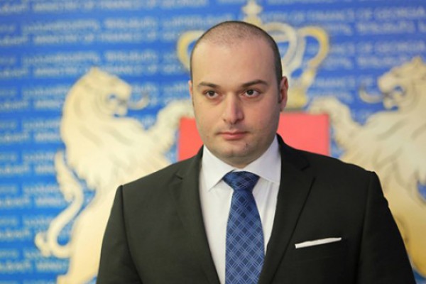 მამუკა ბახტაძე საპარლამენტო უმრავლესობას ხვდება