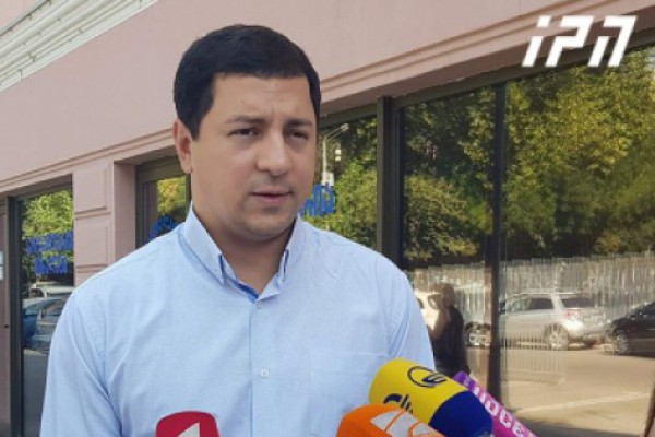 ჩვენ გვჭირდება მცირე, ძალიან ოპერატიული მთავრობა, რომელიც სწრაფ გადაწყვეტილებებს იღებს