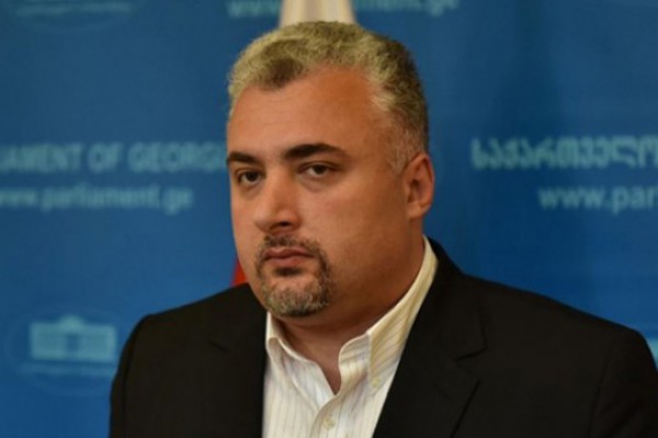 არის კითხვები, რომლებზეც პასუხები მოზარდების მკვლელობის საქმის მასალებიდან არ ჩანს და ჩვენ დღეს უნდა მივიღოთ ეს პასუხები შსს-დან და პროკურატურიდან