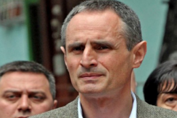 შალვა შავგულიძე პროკურორის თანამდებობაზე საკუთარ კანდიდატურას პროტესტის ნიშნად ხსნის