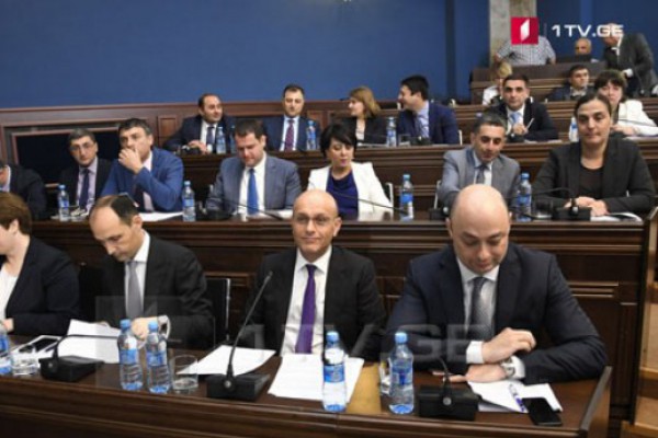 ეკონომიკის მინისტრობის კანდიდატისთვის დეპუტატების მიერ დასმული კითხვების 30 პროცენტი ფინანსთა სამინისტროს ეხებოდა