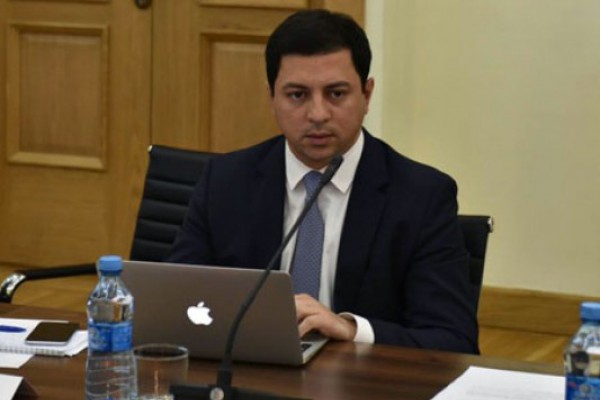 დროა თავიდან გავიცნოთ ერთმანეთი, როგორც დიდი ხნის უნახავმა ძმებმა - დავუბრუნოთ ლესელიძეს სახელი “გეჩრიფში” და განთიადს - “ცანდრიფში”