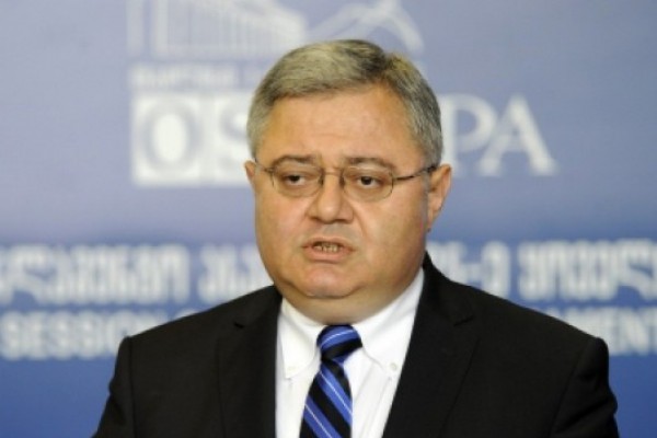 პრეზიდენტთან შევთანხმდით, რომ მომავალ კვირას ყველაფერზე ჩამოვყალიბდებით, ამიტომ შეხვედრა ზომიერად ოპტიმისტური განწყობით დავტოვე